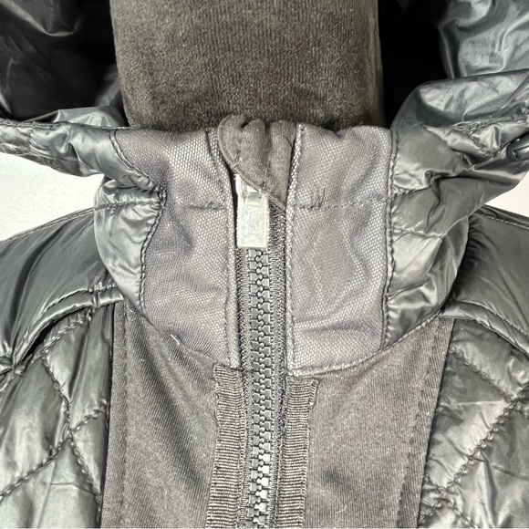 Athleta Black Jacket Quilted Hoodie Zip Front Running Soft Shell Thumb Holes - Picture 4 of 12